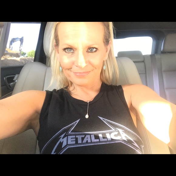 Meet the Posher - Picture 8 of 8